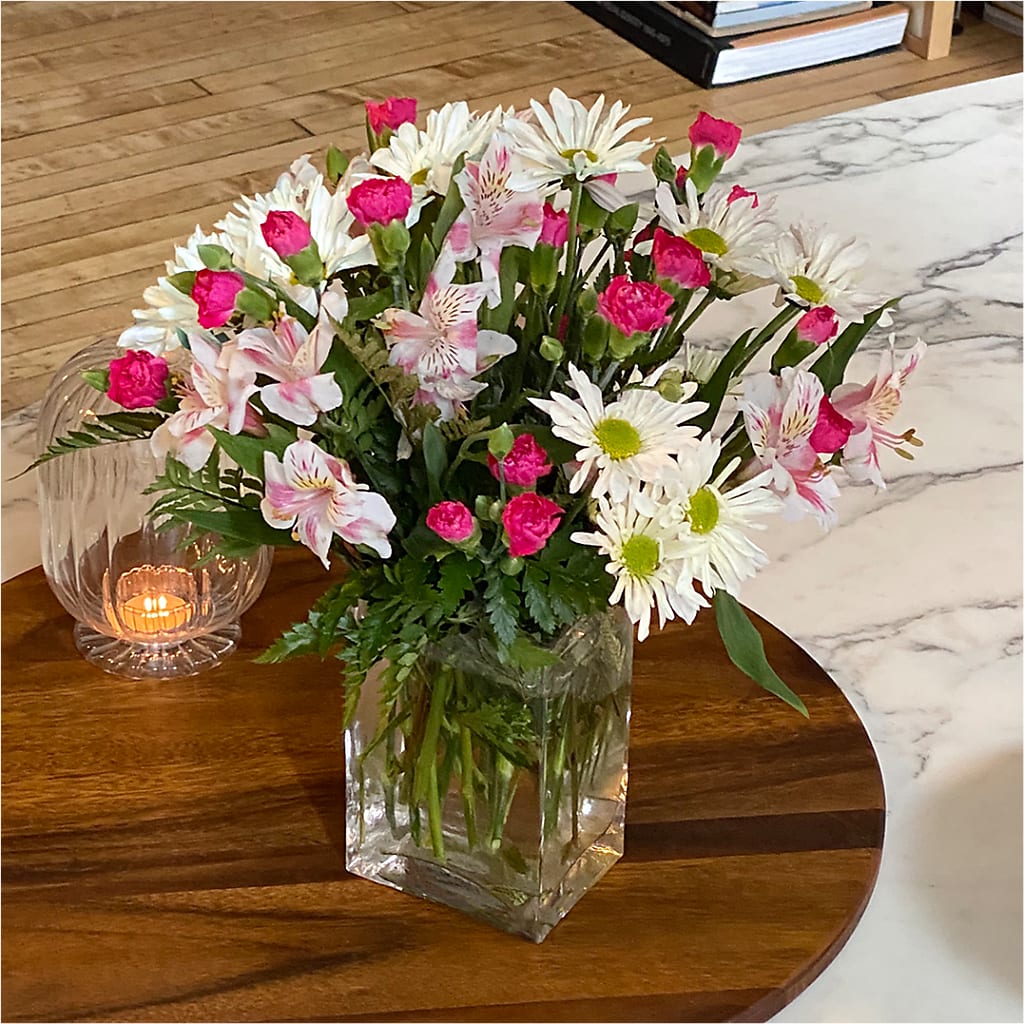 Sweet Surprises® Bouquet – PRETTY PETALS FLOWERS & GIFTS, Olla LA