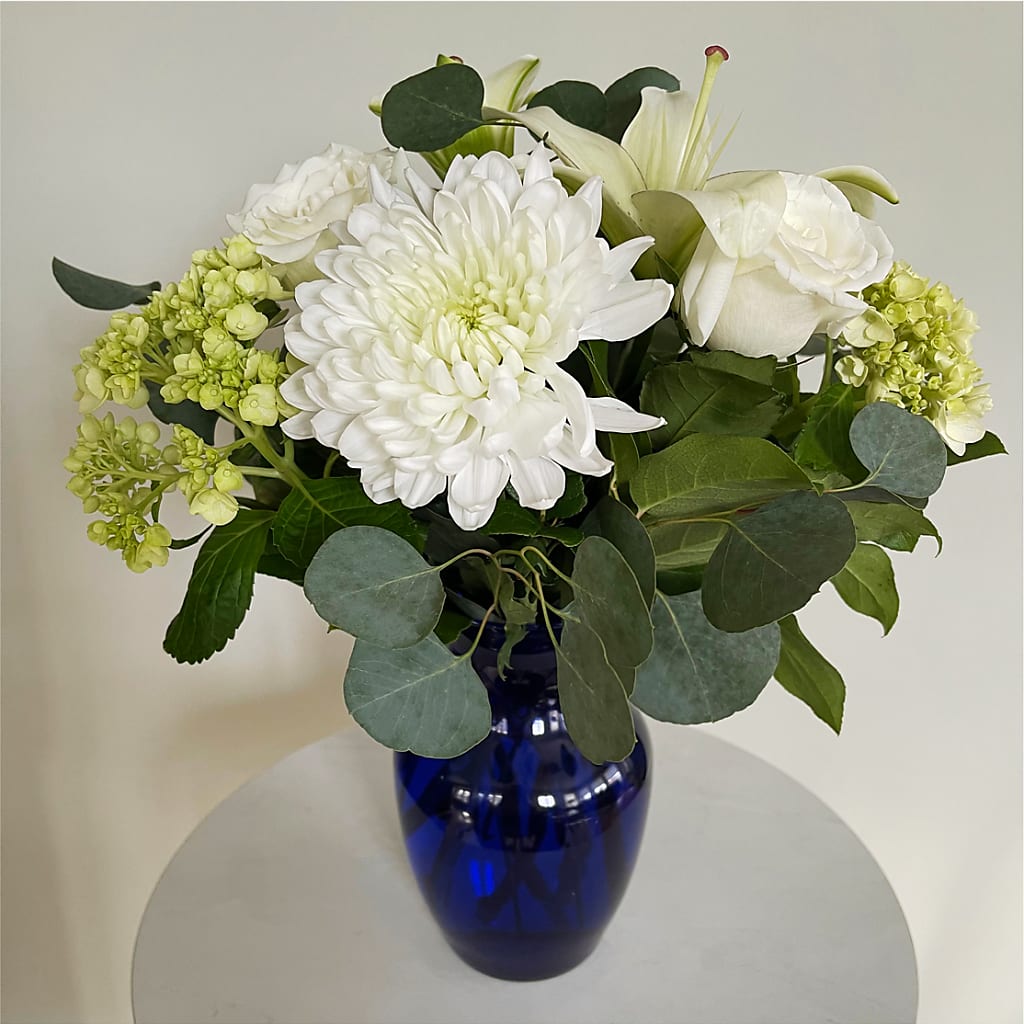 Snowy Dreams Bouquet – PRETTY PETALS FLOWERS & GIFTS, Olla LA