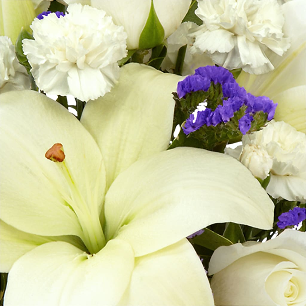 Sapphire Rush Bouquet – PRETTY PETALS FLOWERS & GIFTS, Olla LA